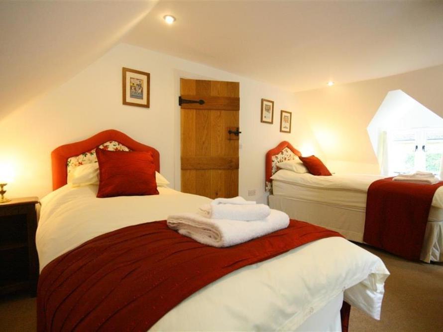 Tumbledown Villa Broadway  Dış mekan fotoğraf